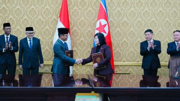 Menteri Luar Negeri Indonesia Sugiono bertemu dengan Menlu Korea Utara Choe Son Hui di Pyongyang