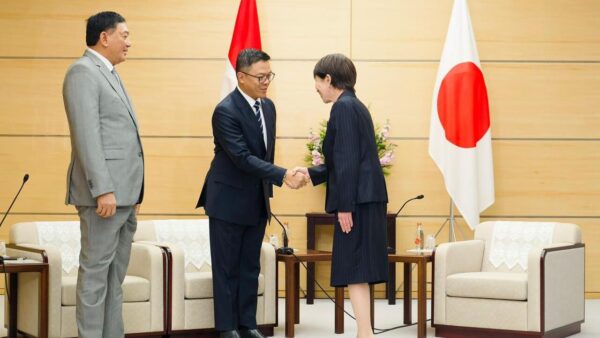 Pertemuan Menlu Sugiono dan Menhan Sjafrie dengan PM Jepang Takaichi di Tokyo.