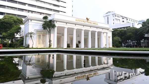 Pemulangan WNI dari Kamboja oleh Kemlu dan KBRI Phnom Penh