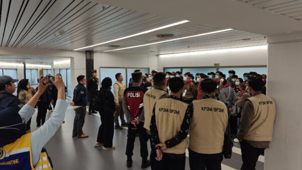 Pemulangan WNI dari Myanmar tiba di Bandara Soekarno-Hatta