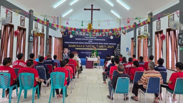 Pembinaan rohani Lapas Pemuda Madiun melalui ibadah Misa warga binaan Kristen Katolik