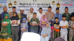 Kegiatan bakti sosial Imigrasi Belawan memberikan bantuan kepada anak yatim di bulan Ramadan