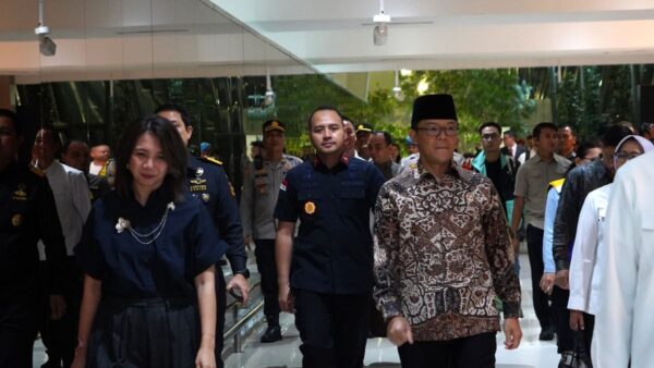 Kedatangan WNI hasil evakuasi dari Iran di Bandara Soekarno Hatta