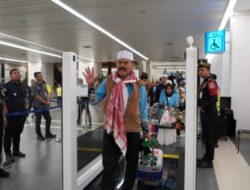Imigrasi Soekarno-Hatta Optimalkan Seamless Corridor Gate, 391 Jemaah Haji Tiba dan Lolos Pemeriksaan dalam 40 Menit