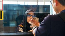 Petugas Imigrasi Soekarno-Hatta melakukan pemeriksaan terhadap WNI yang diduga akan bekerja secara nonprosedural di Kamboja.