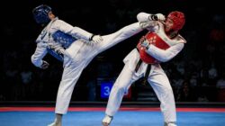 Atlet taekwondo bertanding di arena Indoor Tennis Gelora Bung Karno, Jakarta, pada ajang Asian Taekwondo Indonesia Open Championships 2026.