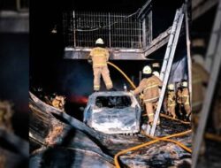 Gudang di Cilincing Terbakar, 17 Mobil Damkar dan 85 Personel Dikerahkan