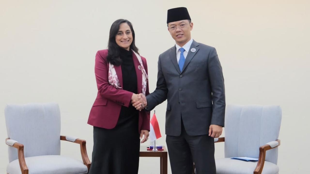 Menteri Luar Negeri RI Sugiono bertemu Menteri Luar Negeri Kanada Anita Anand dalam pertemuan bilateral di Manila membahas kerja sama ekonomi dan diplomasi.