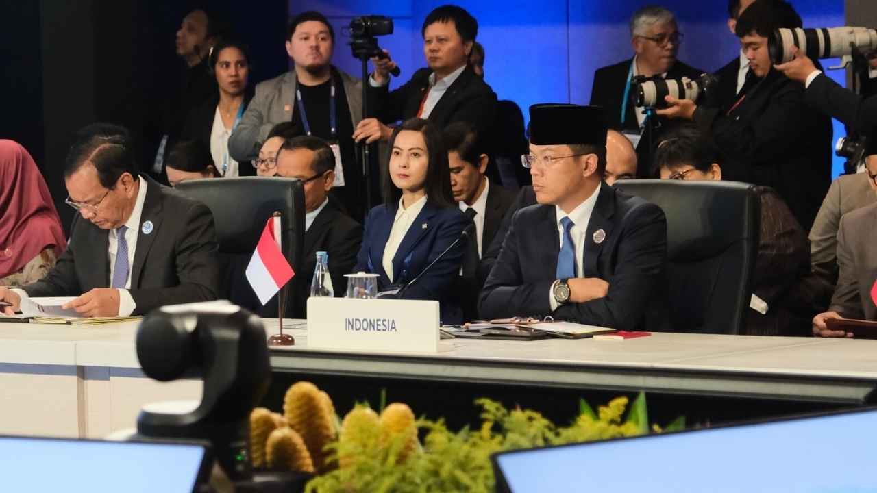 Menteri Luar Negeri RI Sugiono menghadiri ASEAN-India Post Ministerial Conference di Manila, Filipina, membahas kerja sama maritim, perdagangan, kesehatan, dan ketahanan kawasan.