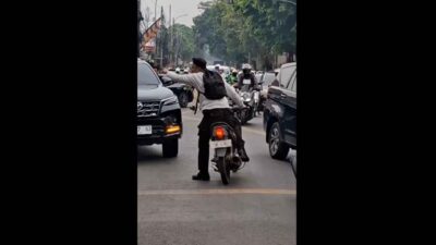 Ambulans Bawa Pasien Kritis Terhambat Iring-iringan Pejabat