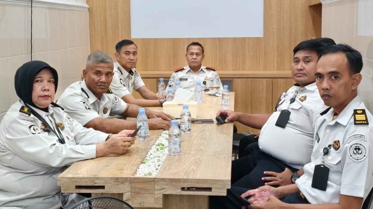 Pengarahan Kakanwil Ditjenpas Jawa Timur kepada jajaran Lapas Jember,