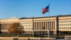 Gedung Pentagon di Amerika Serikat di tengah kontroversi rencana siaran langsung eksekusi militer.